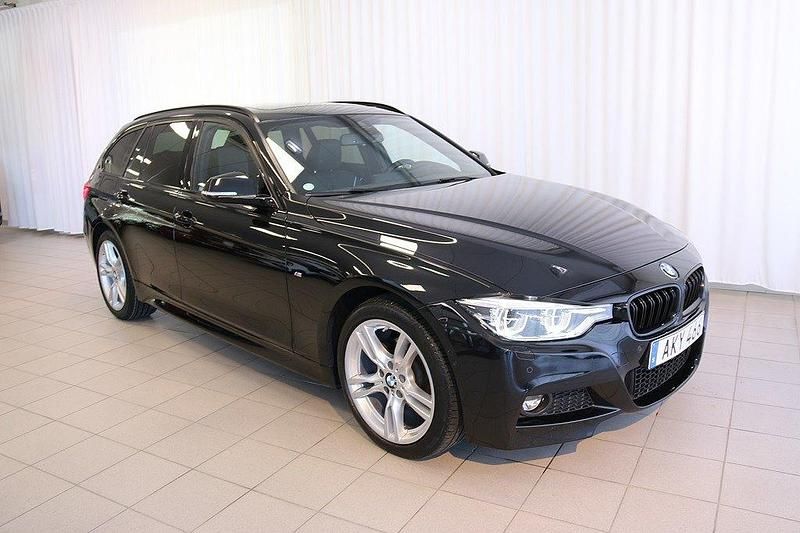 Svart Begagnad 2018 BMW 320 M Sport Kombi | 269 000 kr (Dyr) - Bild 1/4