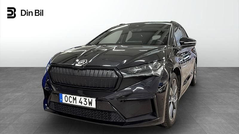 Svart Begagnad 2022 Skoda Enyaq iV SportLine SUV | 409 900 kr (Marknadspris) - Bild 1/4