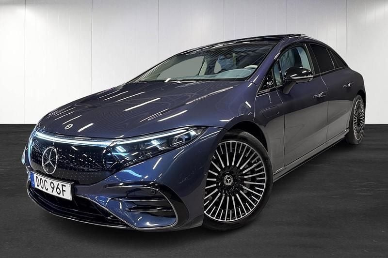Blå (blue) Begagnad 2022 Mercedes EQS580 AMG Sedan | 809 900 kr - Bild 1/4