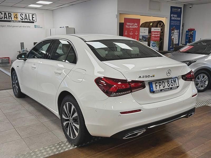 Begagnad Mercedes A250 160 HK (117 kW) 2020 Vit Sedan