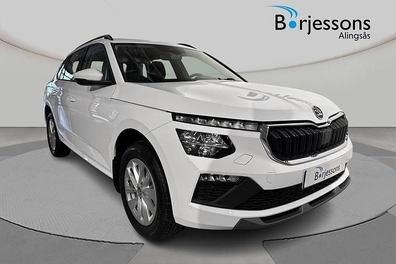 Vit Ny 2026 Skoda Kamiq SUV | 312 700 kr (Marknadspris) - Bild 1/4