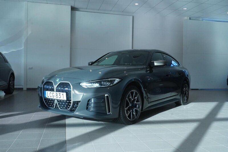 Okänd Begagnad 2022 BMW i4 M Sport Sedan | 519 800 kr (Marknadspris) - Bild 1/4