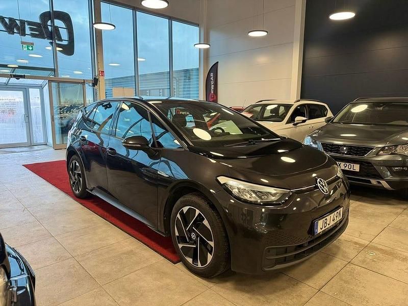 Grå Begagnad 2022 VW ID.3 Pro Performance Halvkombi | 209 900 kr (Bra pris) - Bild 1/4