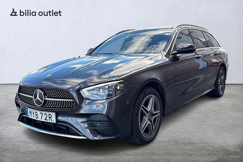 Grå Begagnad 2021 Mercedes E300 AMG Kombi | 449 900 kr (Lite dyr) - Bild 1/4