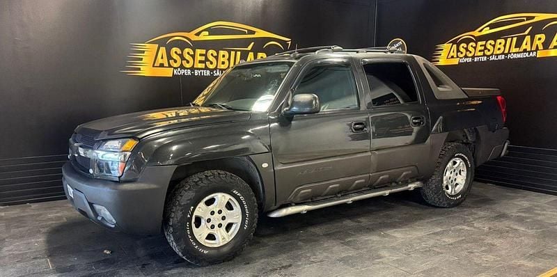 Svart Begagnad 2004 Chevrolet Avalanche Van | 119 900 kr - Bild 1/1