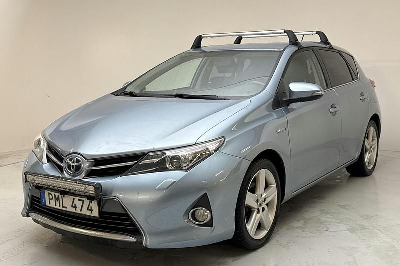 Ljusblå Begagnad 2013 Toyota Auris | 70 000 kr (Marknadspris) - Bild 1/4