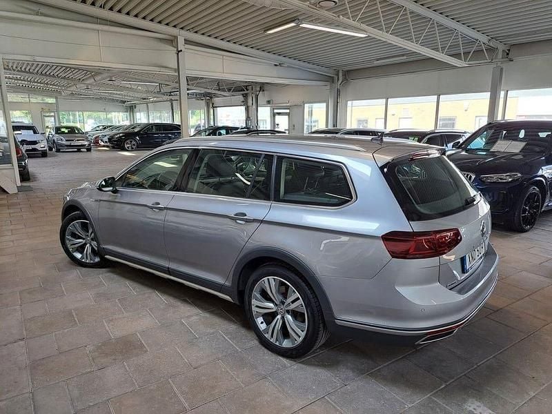 Begagnad VW Passat Alltrack Executive 190 HK (139 kW) 2020 Silver Kombi