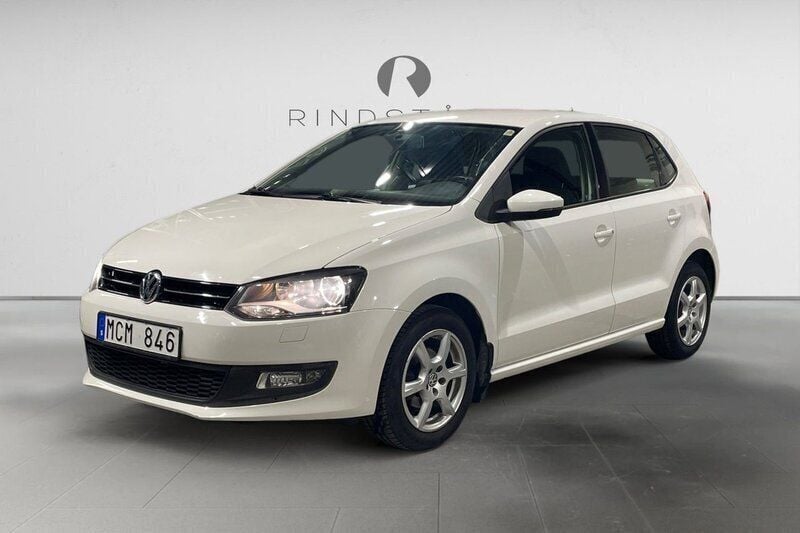 Vit Begagnad 2011 VW Polo Halvkombi | 64 900 kr (Marknadspris) - Bild 1/3
