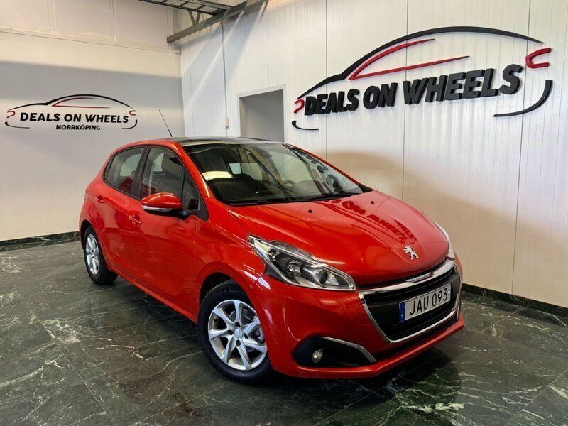 Okänd Begagnad 2015 Peugeot 208 Halvkombi | 69 900 kr (Lite dyr) - Bild 1/4