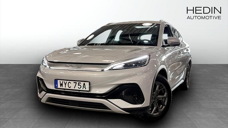 Vit Begagnad 2022 BYD Atto 3 Design SUV | 279 900 kr (Marknadspris) - Bild 1/4