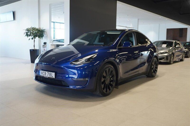 Okänd Begagnad 2023 Tesla Model Y Performance SUV | 514 800 kr - Bild 1/4