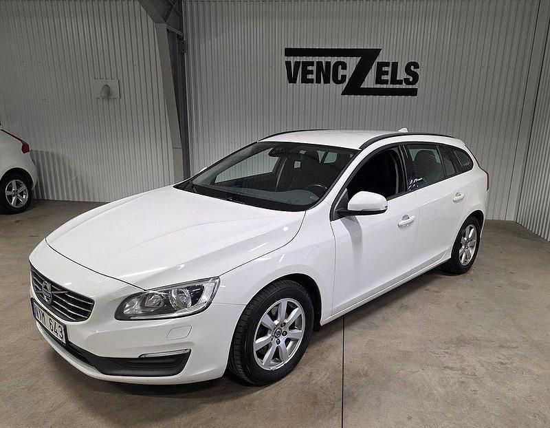 Vit Begagnad 2013 Volvo V60 Kombi | 79 000 kr (Marknadspris) - Bild 1/4