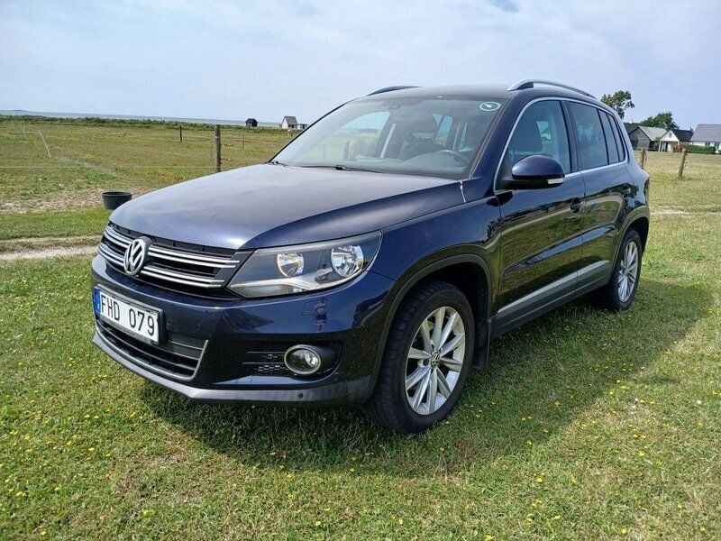 Blå Begagnad 2012 VW Tiguan Sportline SUV | 99 000 kr (Bra pris) - Bild 1/4