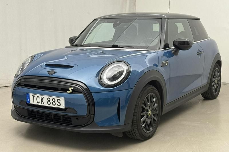 Blå Begagnad 2023 Mini Cooper SE Essential Halvkombi | 205 000 kr (Bra pris) - Bild 1/4