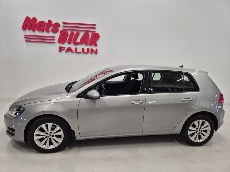 Silver Begagnad 2013 VW Golf VII Halvkombi | 99 900 kr (Lite dyr) - Bild 1/4