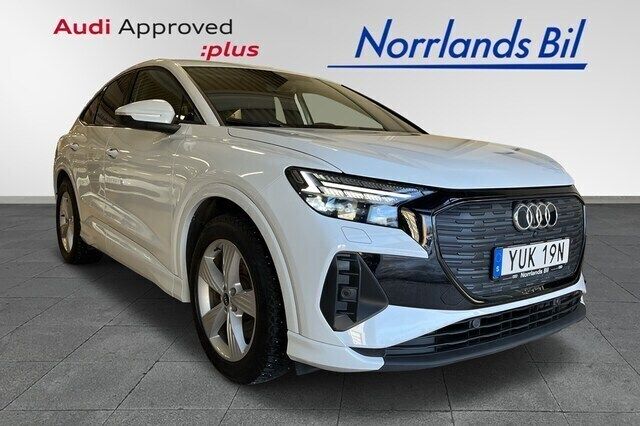 Vit Begagnad 2022 Audi Q4 Sportback e-tron Advanced Plus SUV | 539 000 kr (Lite dyr) - Bild 1/4