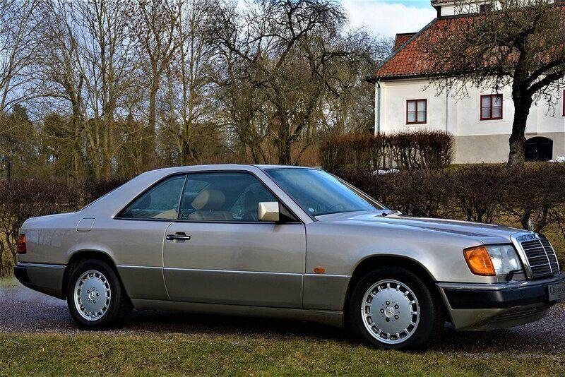 Begagnad 1991 Mercedes E300 | 249 000 kr - Bild 1/4