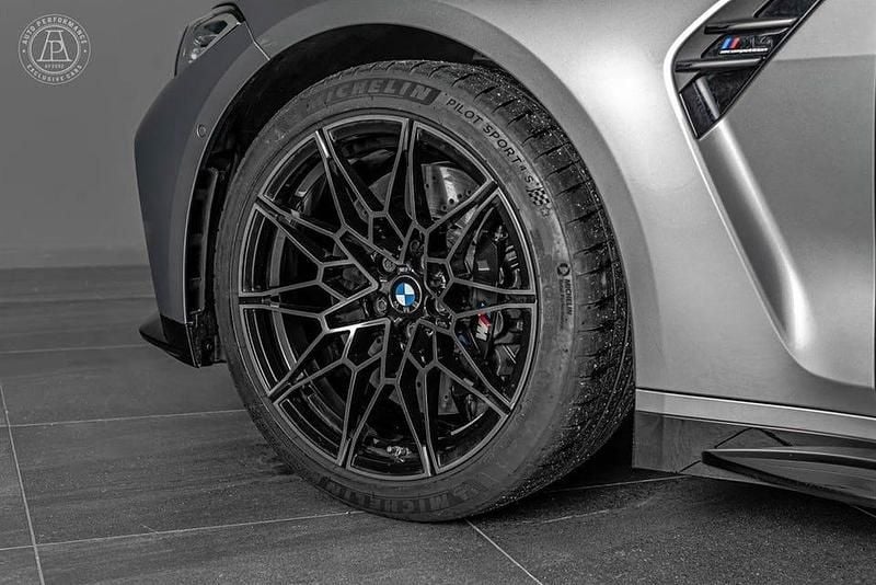 Begagnad BMW M4 Competition Edition 510 HK (375 kW) 2024 Grå metallic Sportkupé