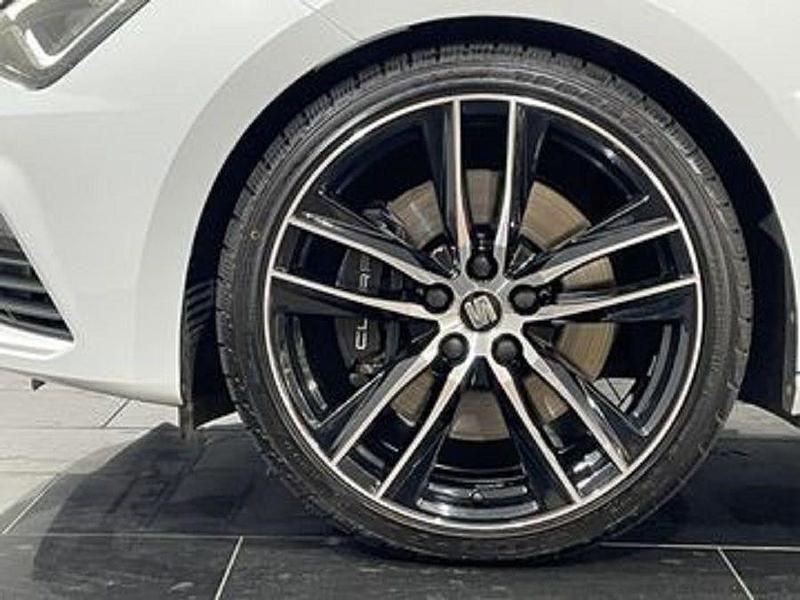 Begagnad Cupra Leon 301 HK (221 kW) 2019 Vit Kombi