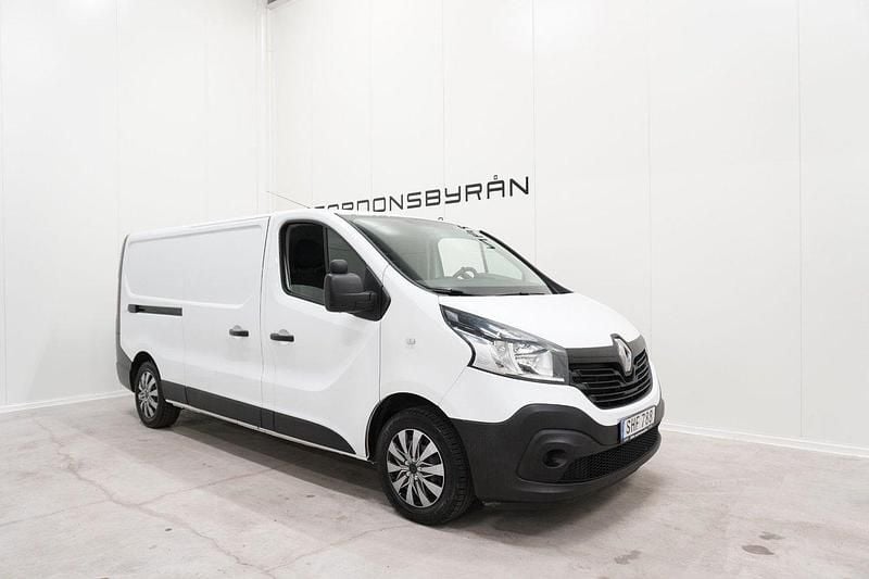 Flerfärgad Begagnad 2015 Renault Trafic Van | 109 800 kr (Marknadspris) - Bild 1/4