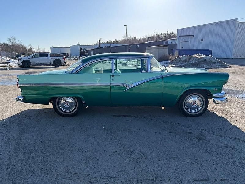 Begagnad Ford Fairlane 203 HK (149 kW) 1956 Flerfärgad Sedan