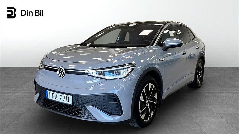Grå (moonstone grey black) Begagnad 2022 VW ID.5 Comfortline SUV | 329 900 kr (Marknadspris) - Bild 1/4