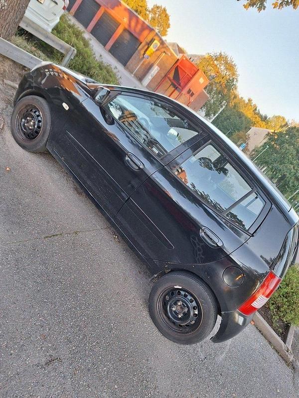 Svart Begagnad 2007 Kia Picanto Halvkombi | 12 000 kr (Bra pris) - Bild 1/4