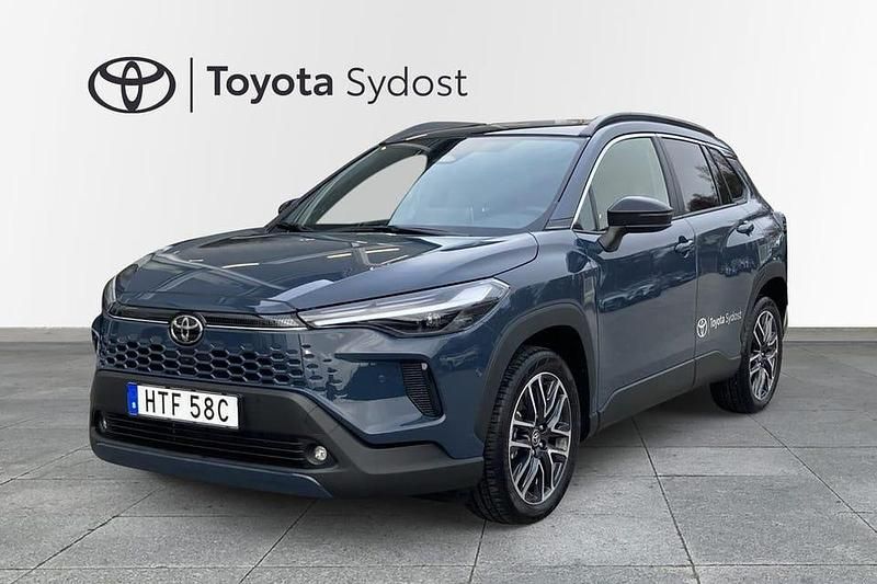 Begagnad Toyota Corolla Cross Executive 200 HK (147 kW) 2025 Silver SUV