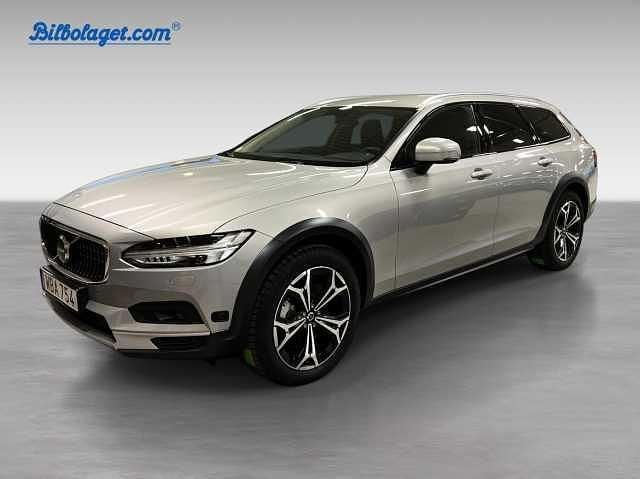 Begagnad 2024 Volvo V90 CC Kombi | 494 900 kr (Marknadspris) - Bild 1/4
