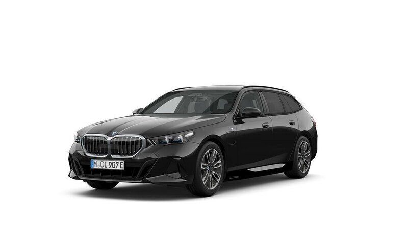 Svart Ny 2025 BMW 530e M Sport Kombi | 734 500 kr (Marknadspris) - Bild 1/4
