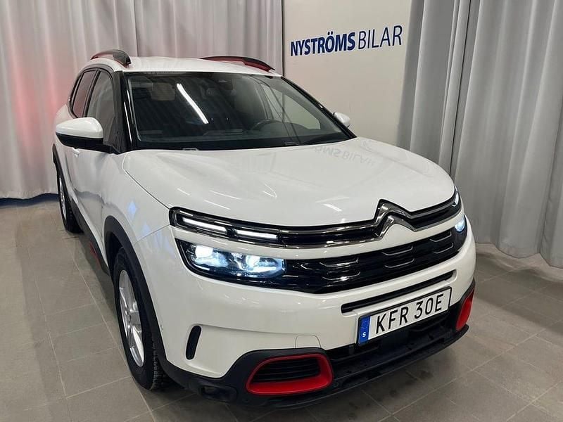 Vit metallic Begagnad 2019 Citroën C5 Aircross PureTech SUV | 199 800 kr (Marknadspris) - Bild 1/4
