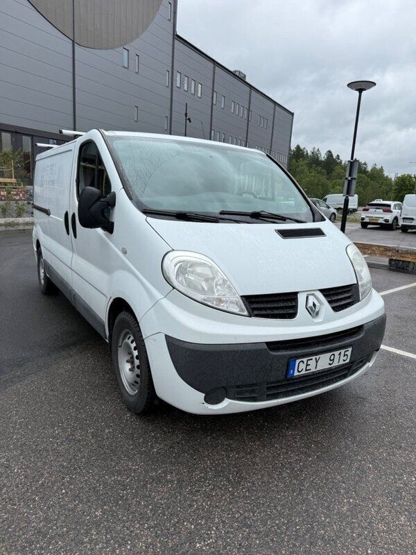 Vit Begagnad 2013 Renault Trafic Van | 63 000 kr (Bra pris) - Bild 1/4