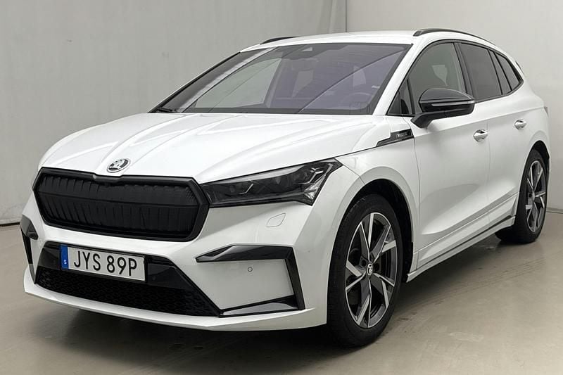 Vit Begagnad 2023 Skoda Enyaq iV SportLine SUV | 400 000 kr (Bra pris) - Bild 1/4