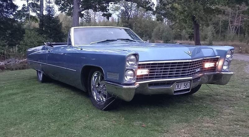 Begagnad Cadillac Deville 345 HK (253 kW) 1967 Blå metallic Sedan