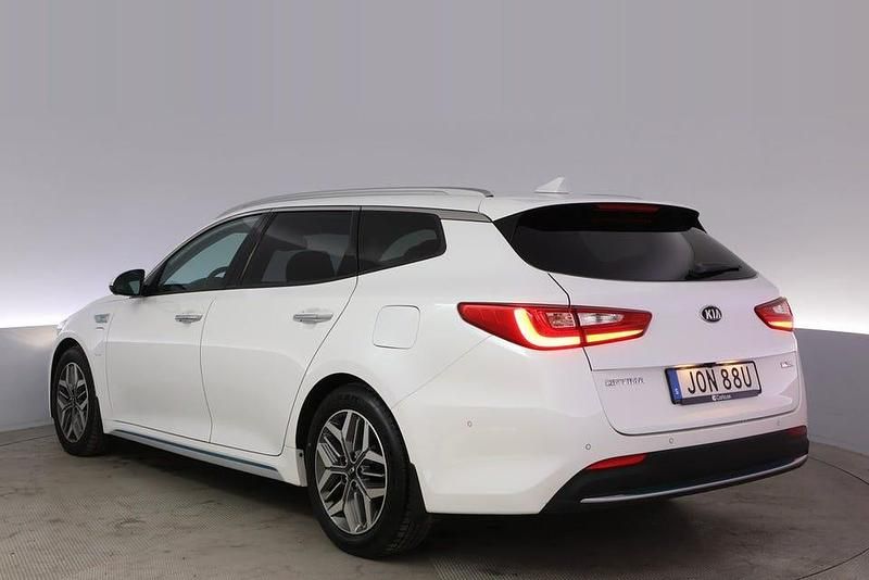 Begagnad Kia Optima Advance 205 HK (150 kW) 2019 Vit Kombi