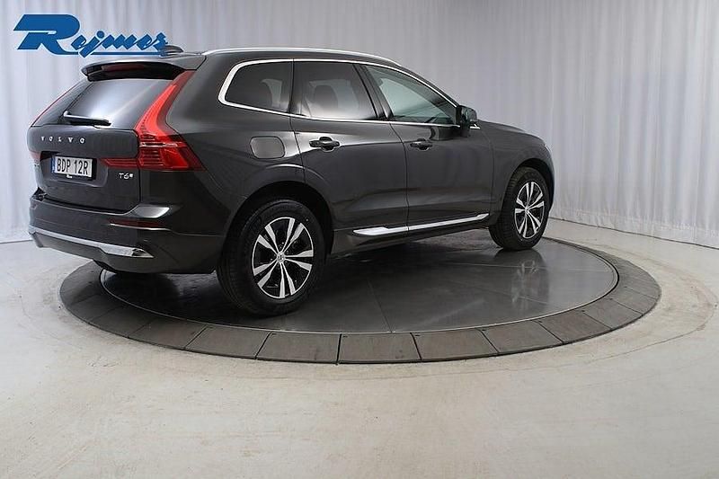 Begagnad Volvo XC60 Core 349 HK (256 kW) 2024 Grå SUV