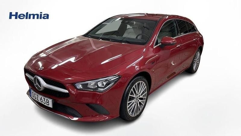 Röd Begagnad 2021 Mercedes CLA250 Shooting Brake Kombi | 315 000 kr (Marknadspris) - Bild 1/4