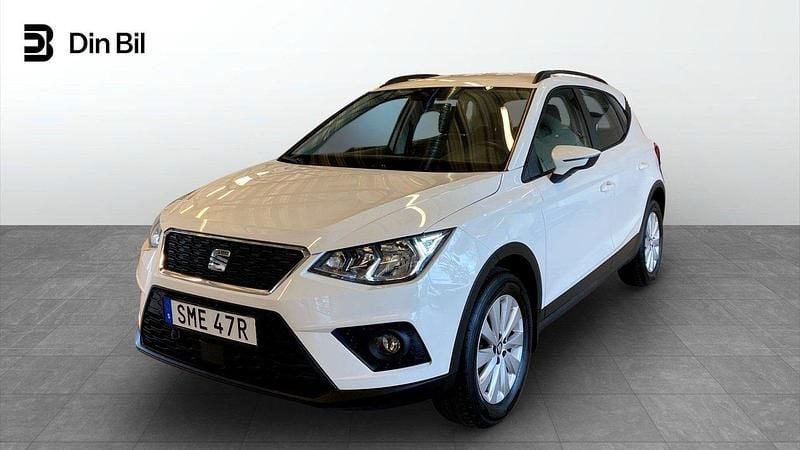 Vit (candy white) Begagnad 2020 Seat Arona Style SUV | 139 900 kr (Marknadspris) - Bild 1/4