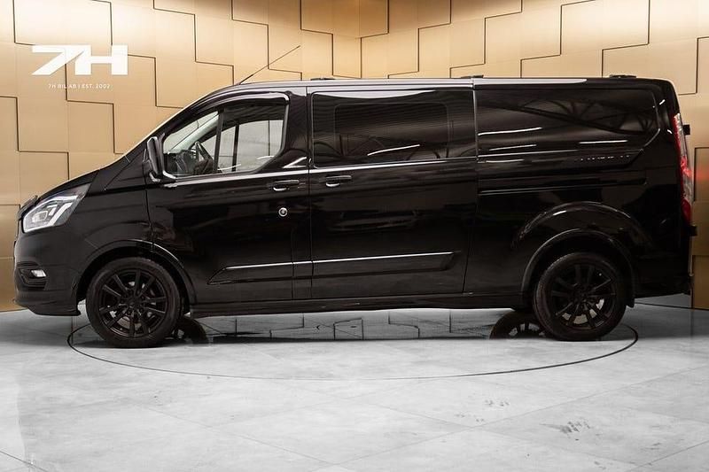 Begagnad Ford Transit Custom 185 HK (136 kW) 2021 Svart