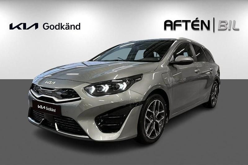 Begagnad Kia Ceed Advance 141 HK (103 kW) 2023 Grå Halvkombi