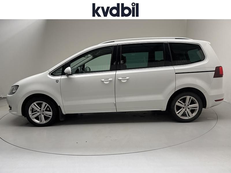Begagnad VW Sharan 150 HK (110 kW) 2016 Vit Minibuss