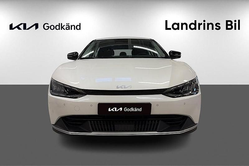 Begagnad Kia EV6 167 kW (228 HK) 2023 Vit SUV