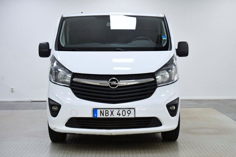 Vit Begagnad 2016 Opel Vivaro Van | 99 800 kr (Superpris) - Bild 1/4