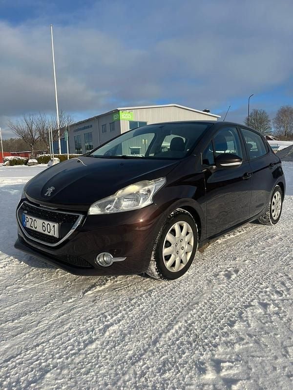 Begagnad Peugeot 208 95 HK (69 kW) 2012 Halvkombi