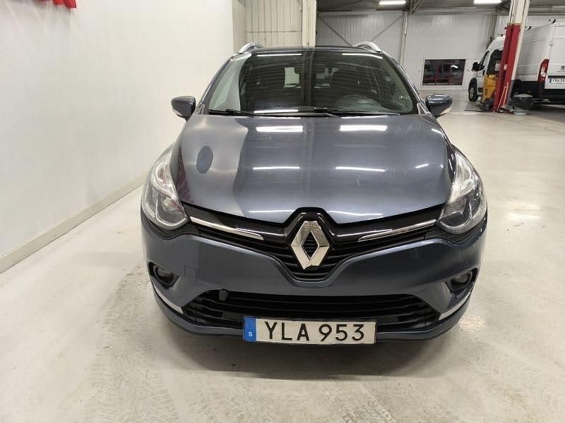 Begagnad Renault Clio IV 90 HK (66 kW) 2017 Grå Kombi