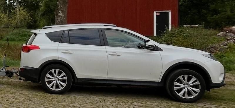 Begagnad 2013 Toyota RAV4 SUV | 99 000 kr (Bra pris) - Bild 1/4
