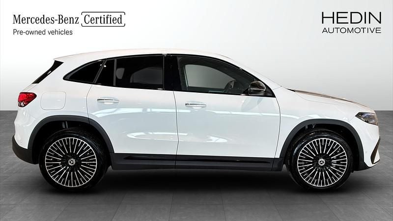 Begagnad Mercedes EQA250+ AMG 139 kW (190 HK) 2023 Vit SUV