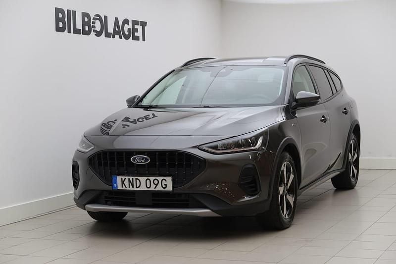 Grå Begagnad 2023 Ford Focus Active Kombi | 194 800 kr (Bra pris) - Bild 1/4