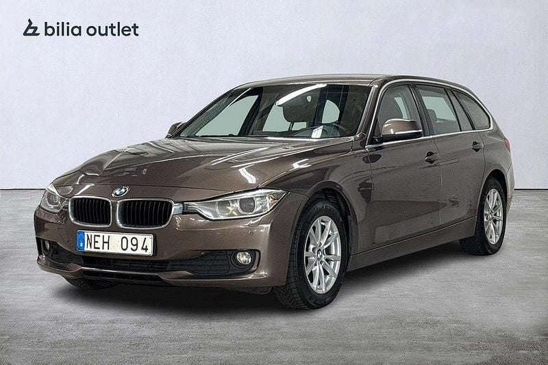 Brun Begagnad 2012 BMW 318 Kombi | 59 900 kr (Superpris) - Bild 1/4