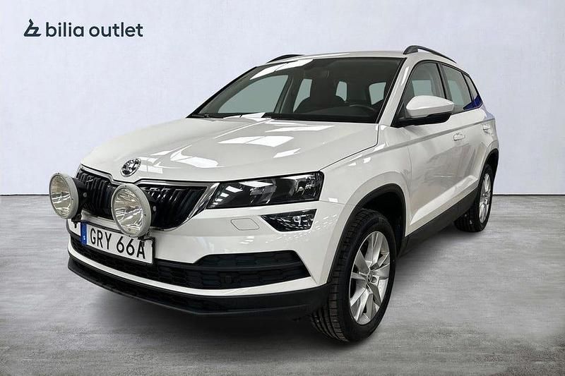 Vit Begagnad 2020 Skoda Karoq Ambition SUV | 239 800 kr (Marknadspris) - Bild 1/3